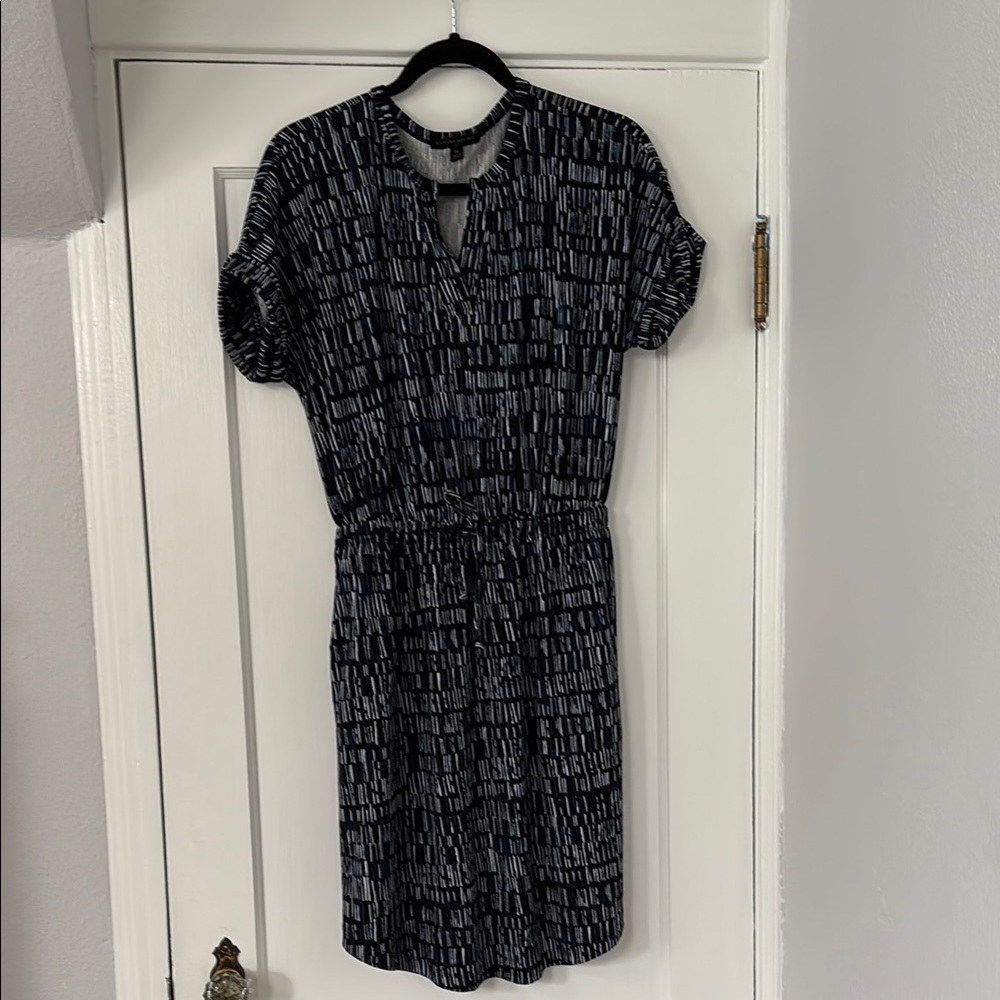 Banana Republic Black and Blue Sheath Dress with Cuffed Sleeves